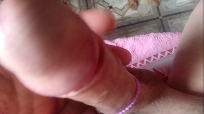 माझ्या डिक आणि माझ्या कुत्र्याशी खेळत आहे